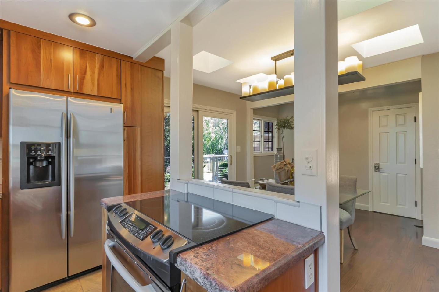 Detail Gallery Image 10 of 72 For 147 Cleland Ave, Los Gatos,  CA 95030 - 4 Beds | 2/1 Baths
