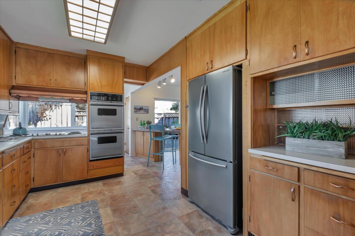 Detail Gallery Image 11 of 46 For 202 Terrace Way, Capitola,  CA 95010 - 3 Beds | 3/1 Baths