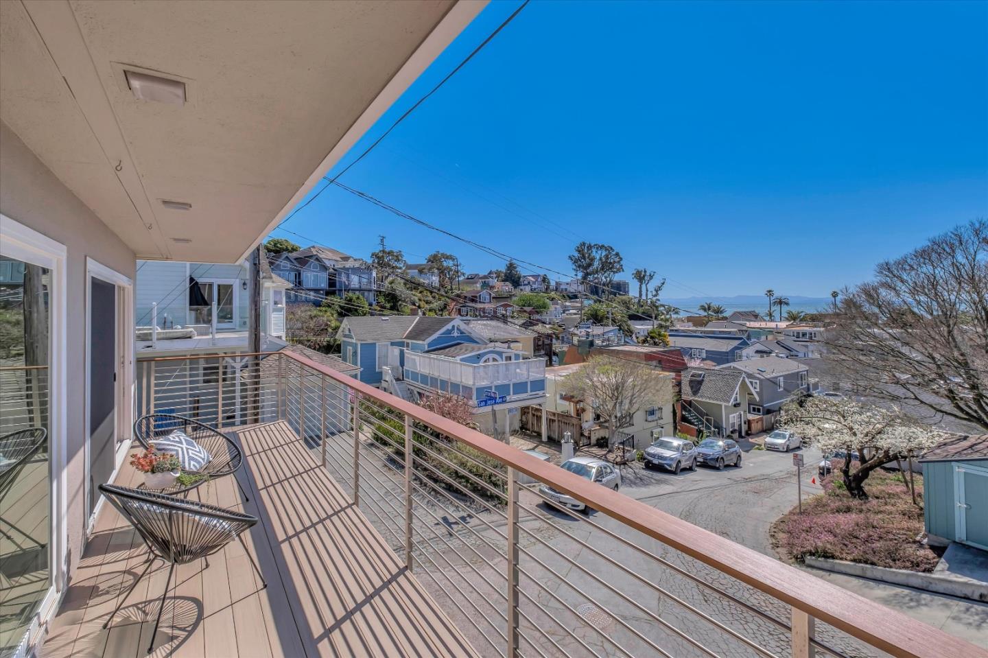 Detail Gallery Image 21 of 46 For 202 Terrace Way, Capitola,  CA 95010 - 3 Beds | 3/1 Baths