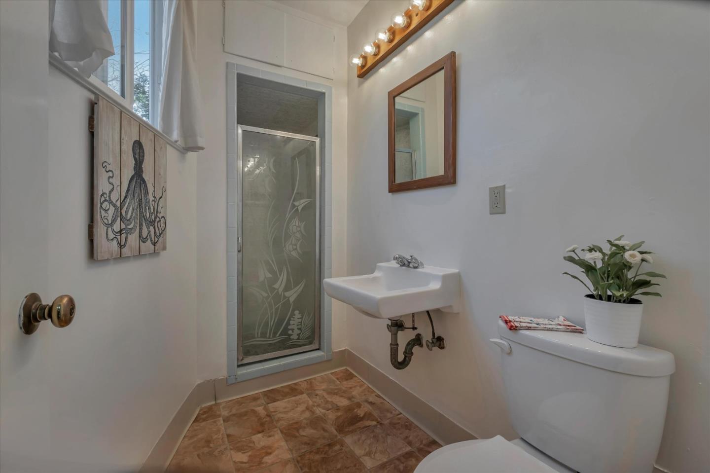 Detail Gallery Image 26 of 46 For 202 Terrace Way, Capitola,  CA 95010 - 3 Beds | 3/1 Baths