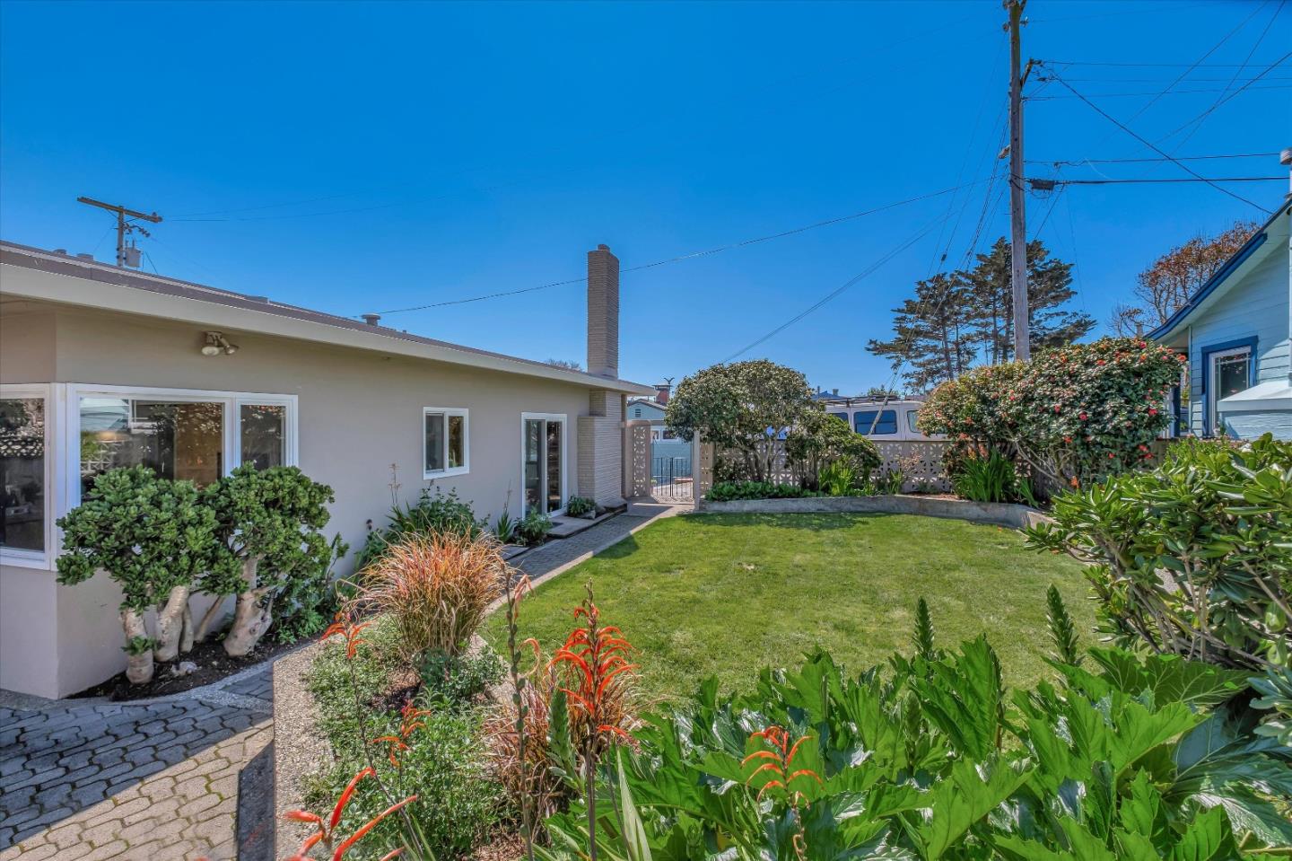 Detail Gallery Image 30 of 46 For 202 Terrace Way, Capitola,  CA 95010 - 3 Beds | 3/1 Baths