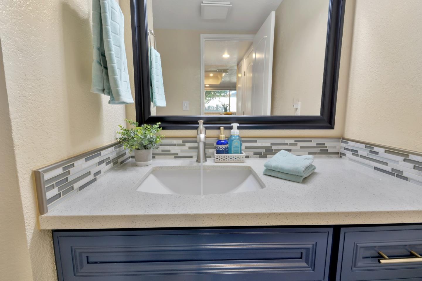 Detail Gallery Image 18 of 52 For 7086 Coral Gables Cir, San Jose,  CA 95139 - 3 Beds | 2/1 Baths