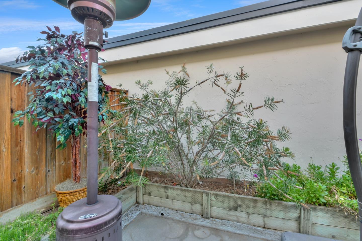 Detail Gallery Image 45 of 52 For 7086 Coral Gables Cir, San Jose,  CA 95139 - 3 Beds | 2/1 Baths