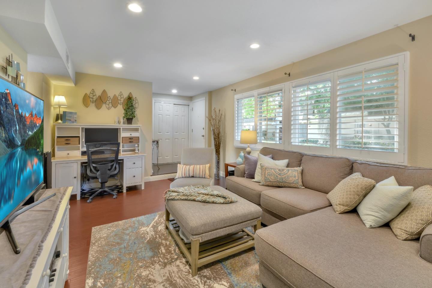 Detail Gallery Image 8 of 52 For 7086 Coral Gables Cir, San Jose,  CA 95139 - 3 Beds | 2/1 Baths