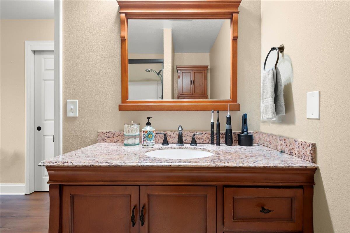 Detail Gallery Image 18 of 46 For 17081 Creekside Cir, Morgan Hill,  CA 95037 - 3 Beds | 2/1 Baths