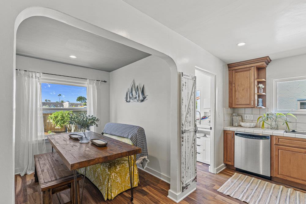 Detail Gallery Image 7 of 20 For 908 Ruth Ct, Pacific Grove,  CA 93950 - 2 Beds | 1 Baths
