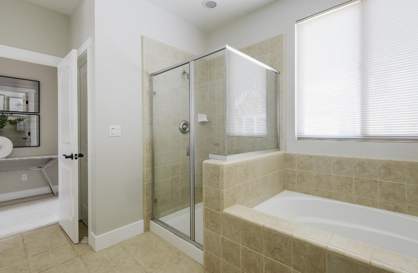 Detail Gallery Image 20 of 30 For 936 Valencia Ave, Mountain View,  CA 94040 - 3 Beds | 2/1 Baths