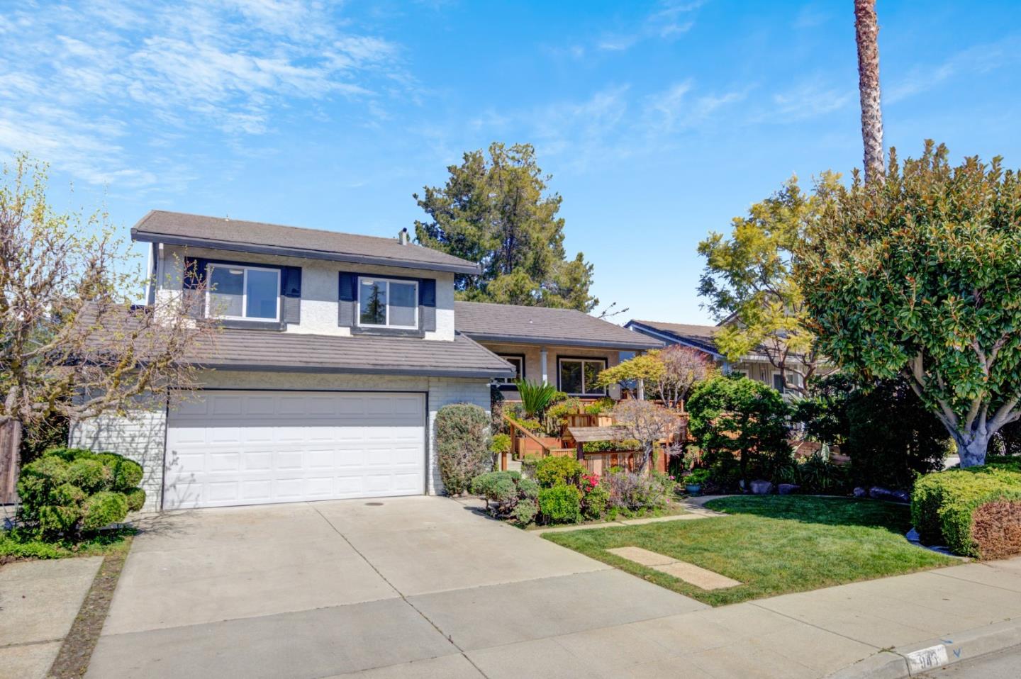 945 Erica Dr, Sunnyvale, CA 94086