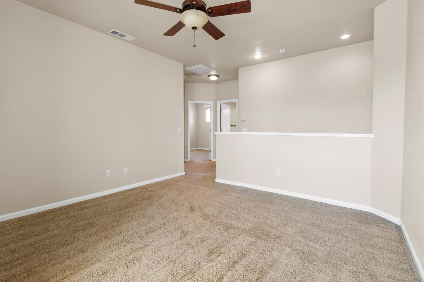 Detail Gallery Image 22 of 31 For 3022 Red Oak Ct, Turlock,  CA 95382 - 4 Beds | 2/1 Baths