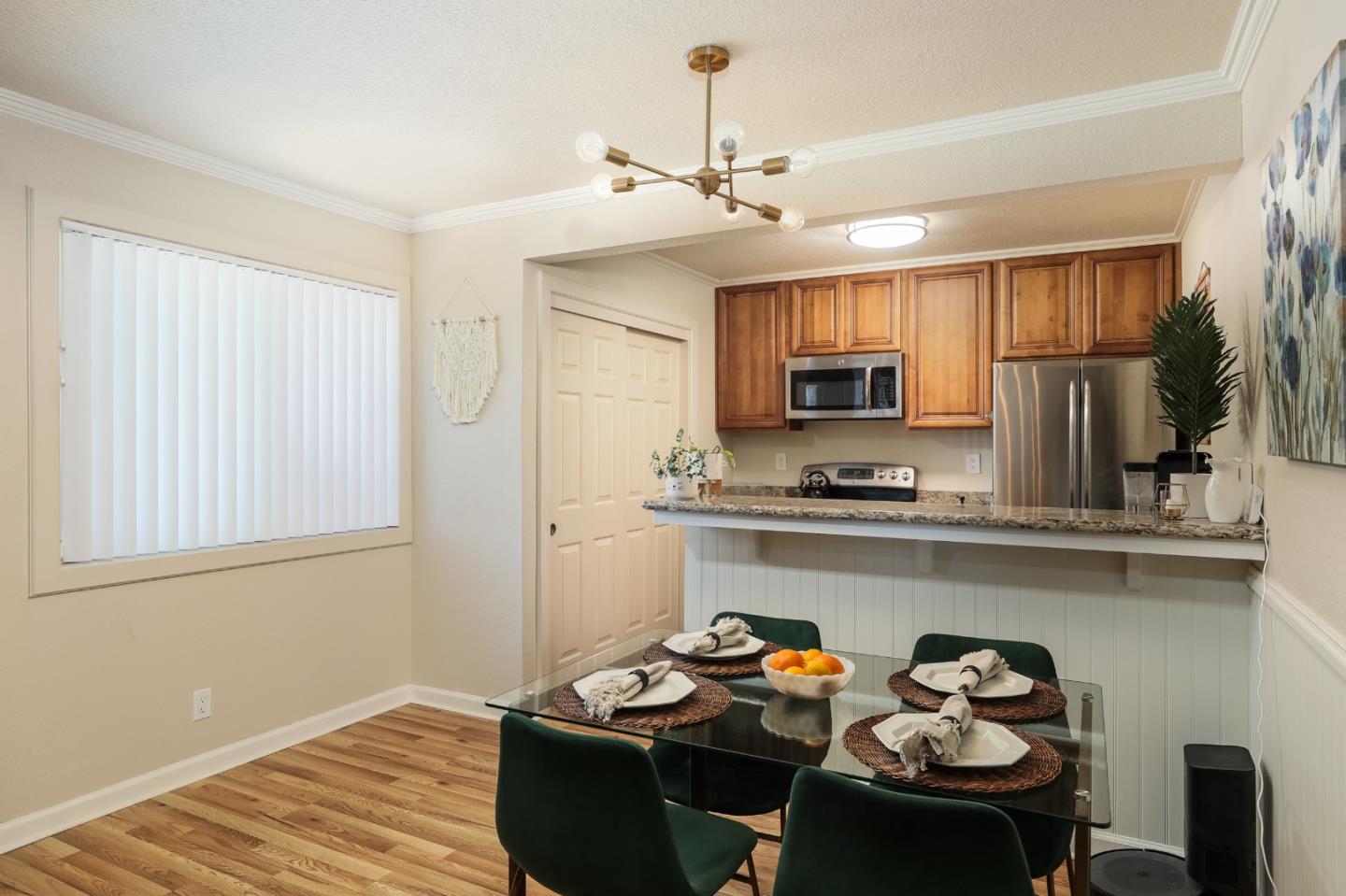 Detail Gallery Image 7 of 10 For 1307 Scossa Ave #1,  San Jose,  CA 95118 - 2 Beds | 1 Baths