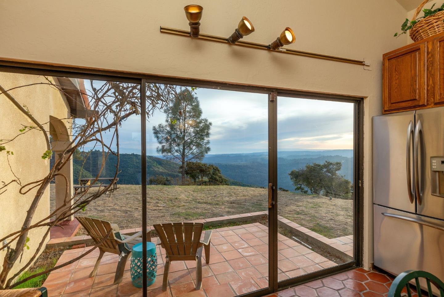 Detail Gallery Image 14 of 53 For 16420 Soda Springs Rd, Los Gatos,  CA 95033 - 5 Beds | 2/1 Baths