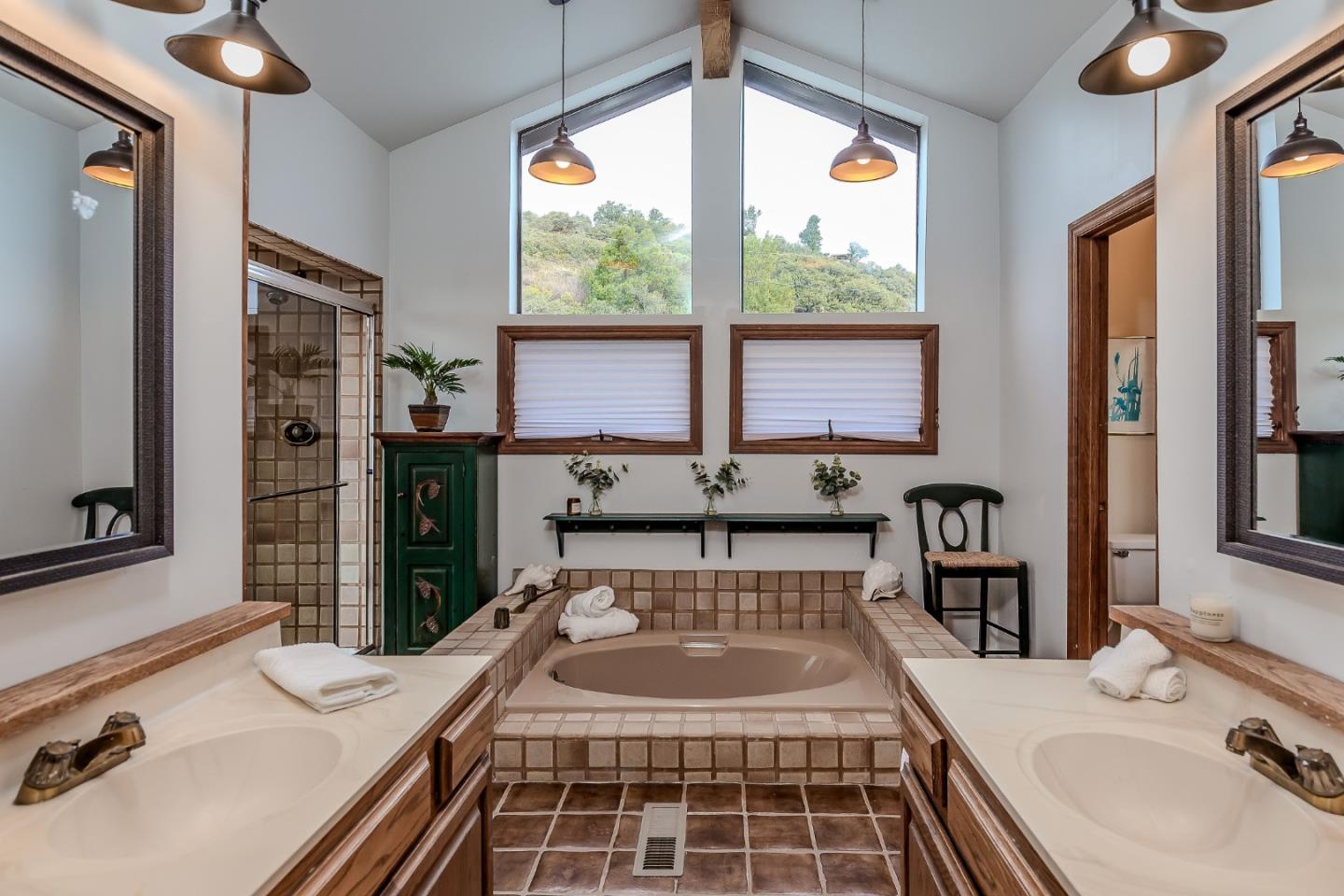 Detail Gallery Image 21 of 53 For 16420 Soda Springs Rd, Los Gatos,  CA 95033 - 5 Beds | 2/1 Baths