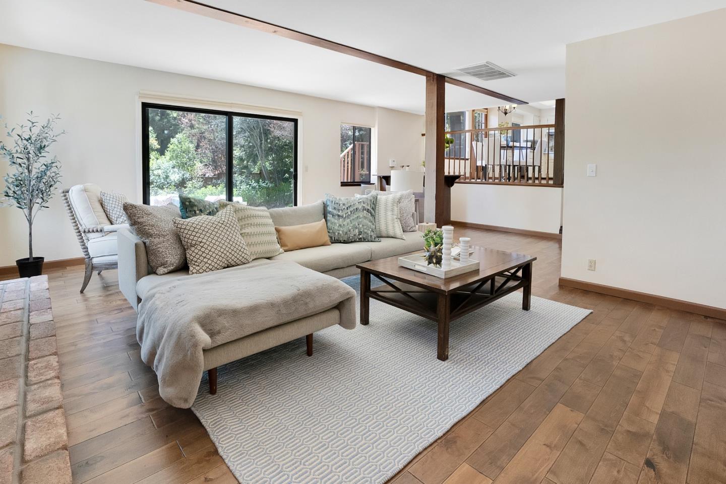 Detail Gallery Image 32 of 53 For 103 Chippendale Ct, Los Gatos,  CA 95032 - 4 Beds | 2/1 Baths