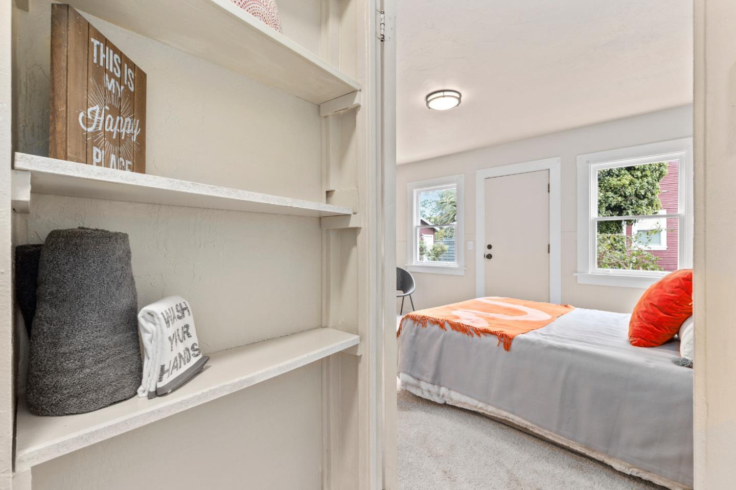Detail Gallery Image 15 of 22 For 202 Hollister Avenue a&B,  Capitola,  CA 95010 - 2 Beds | 2 Baths