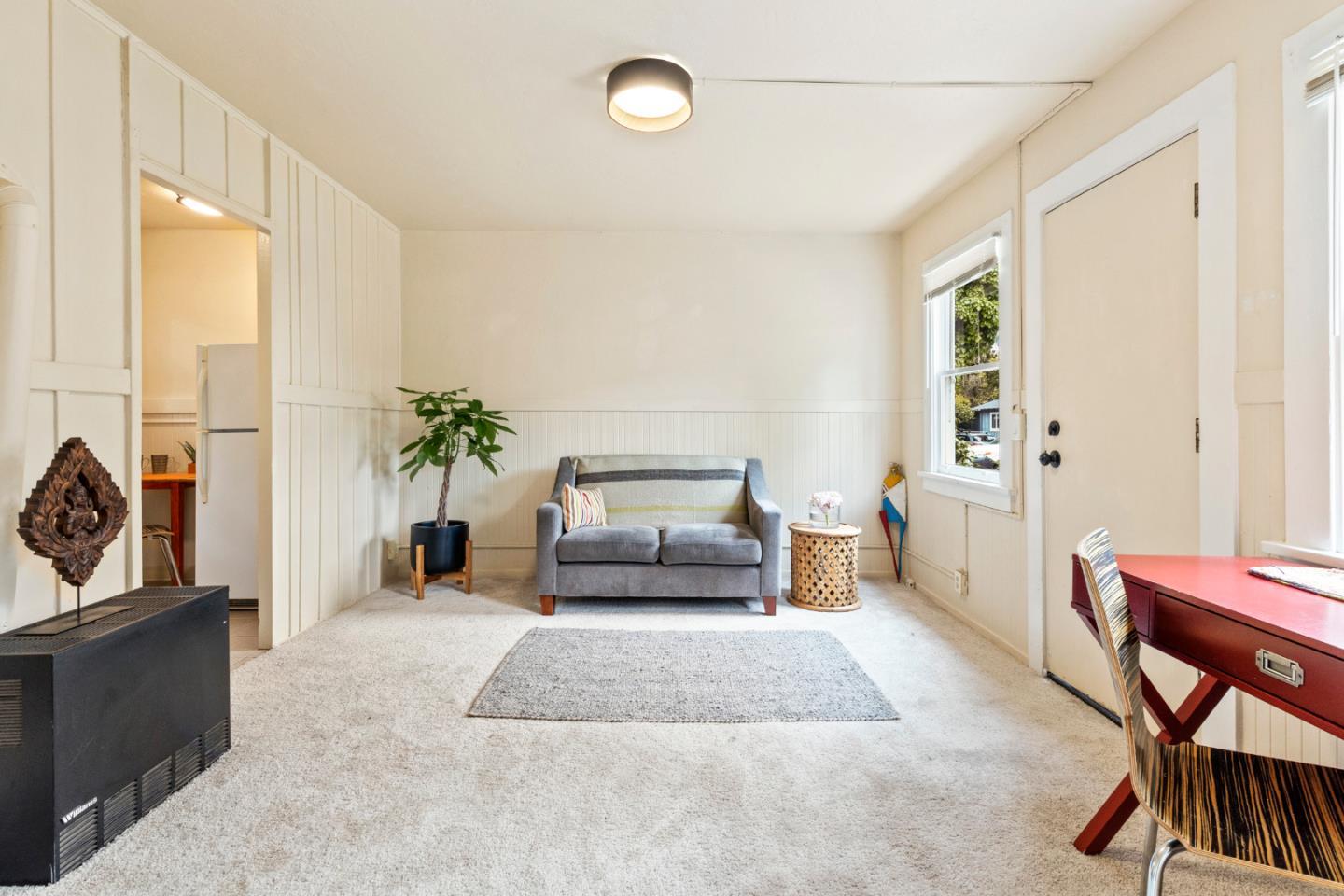 Detail Gallery Image 5 of 22 For 202 Hollister Avenue a&B,  Capitola,  CA 95010 - 2 Beds | 2 Baths
