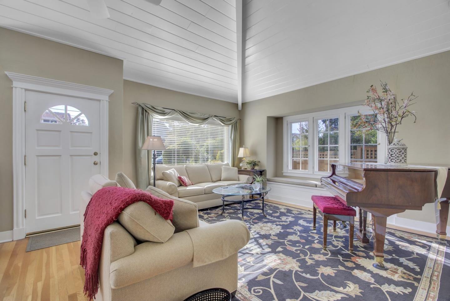Detail Gallery Image 13 of 51 For 208 Caldwell Ave, Los Gatos,  CA 95032 - 3 Beds | 2 Baths