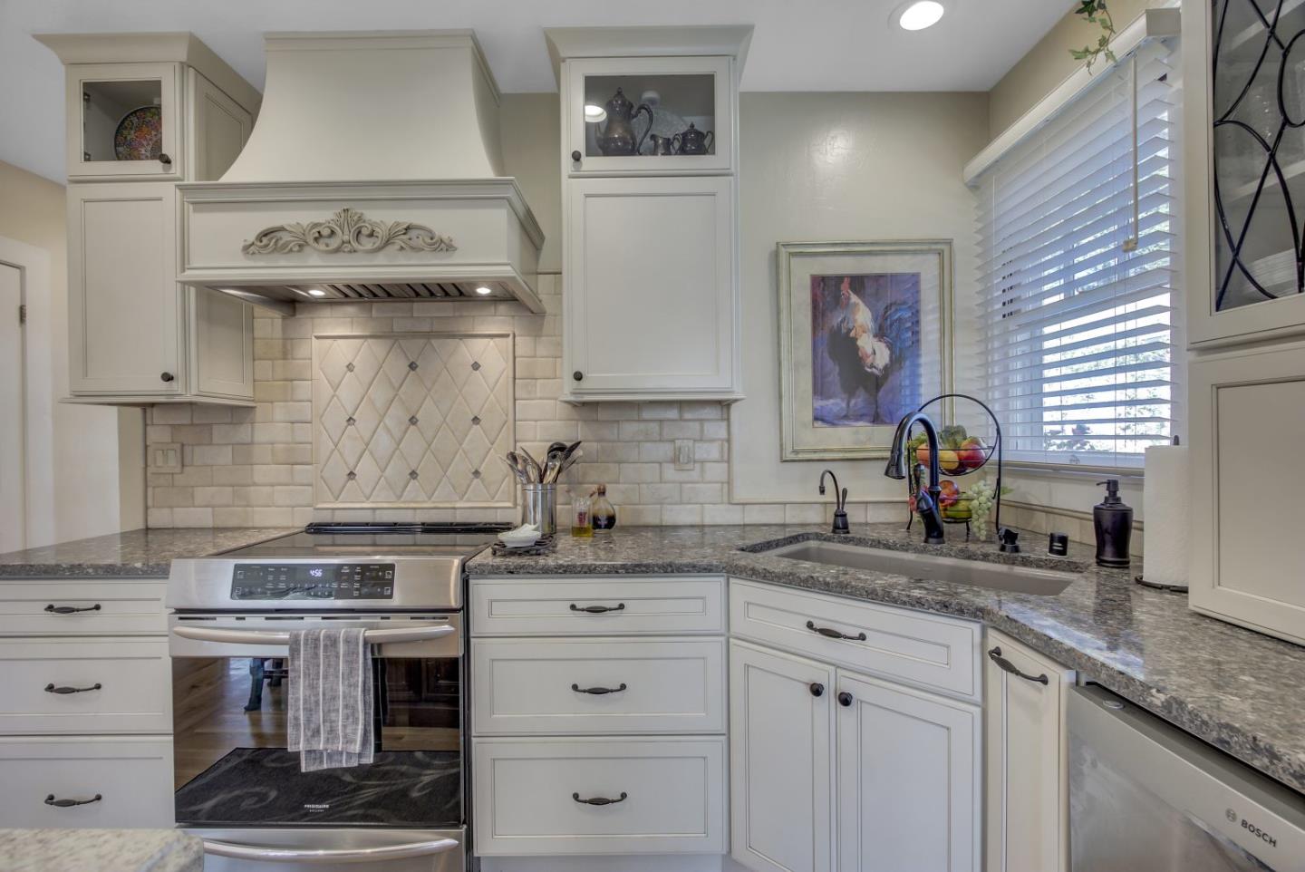 Detail Gallery Image 20 of 51 For 208 Caldwell Ave, Los Gatos,  CA 95032 - 3 Beds | 2 Baths