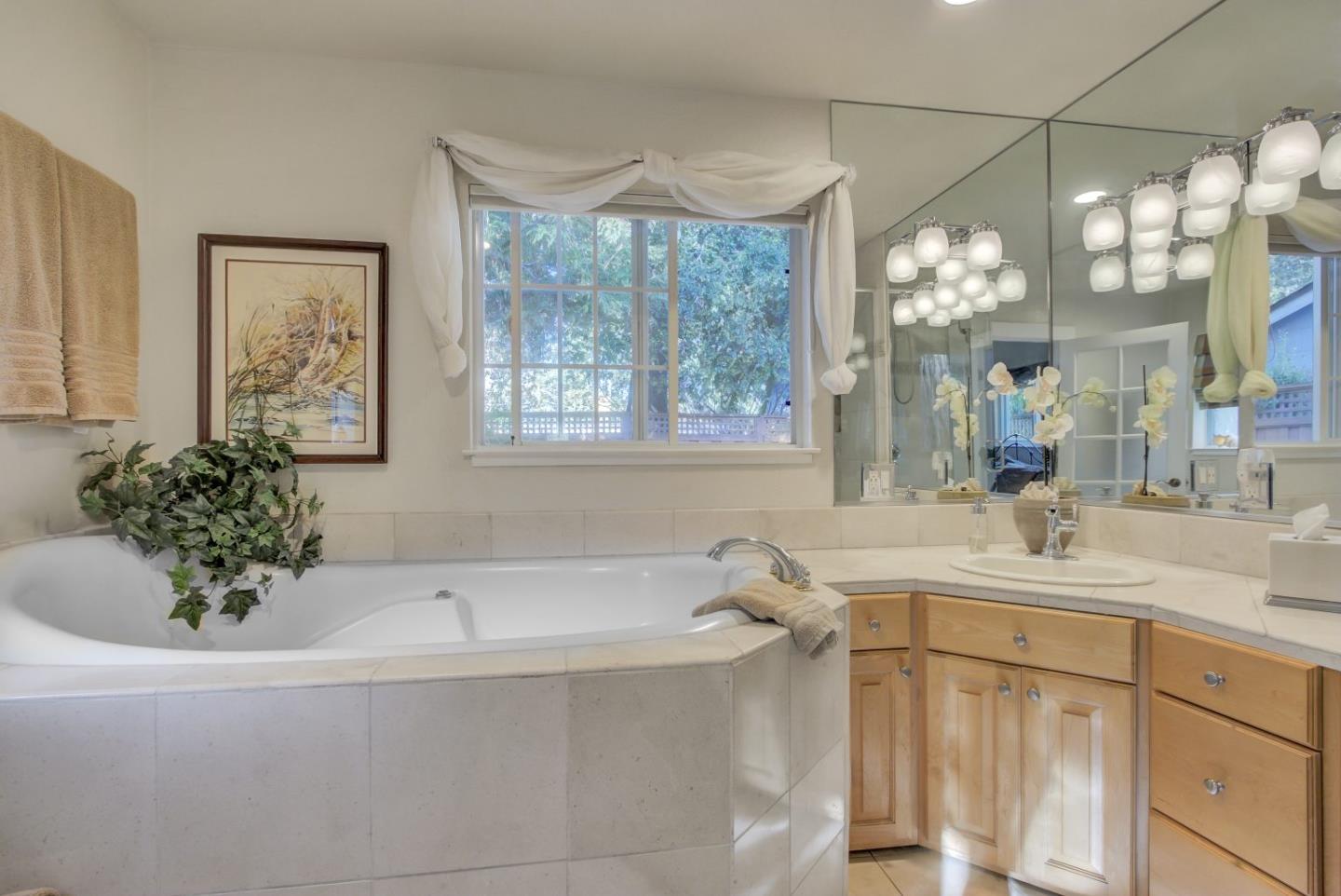 Detail Gallery Image 31 of 51 For 208 Caldwell Ave, Los Gatos,  CA 95032 - 3 Beds | 2 Baths