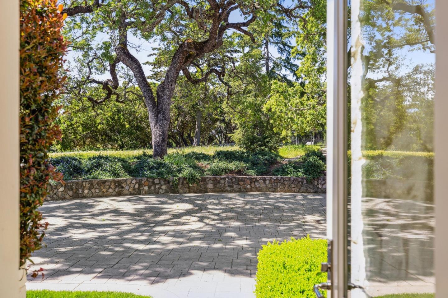 Detail Gallery Image 20 of 83 For 12 Ring Ln, Carmel Valley,  CA 93924 - 6 Beds | 5/2 Baths