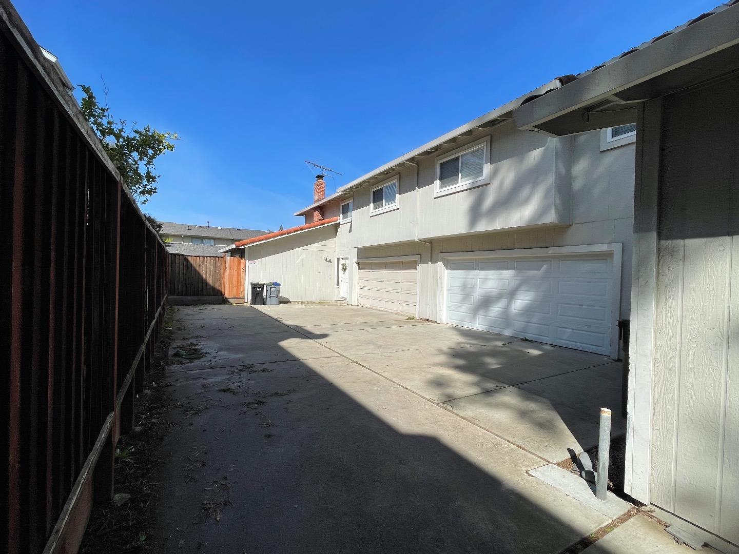 Photo of 1235 Hollenbeck Ave in Sunnyvale, CA