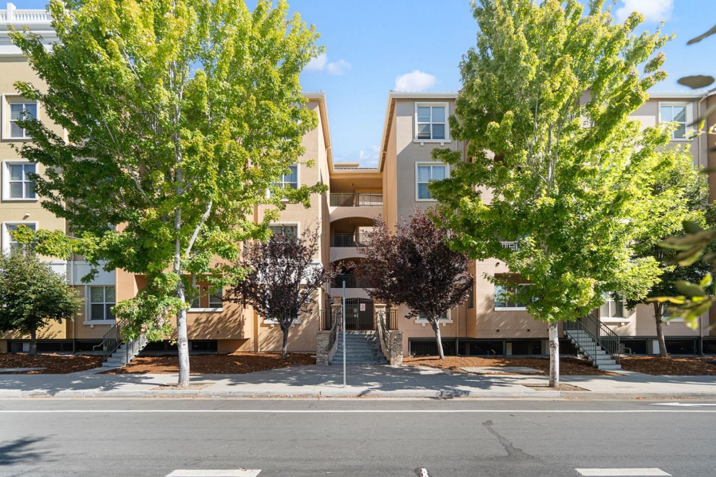 Detail Gallery Image 1 of 1 For 1445 Fruitdale Ave #317,  San Jose,  CA 95128 - 2 Beds | 2 Baths
