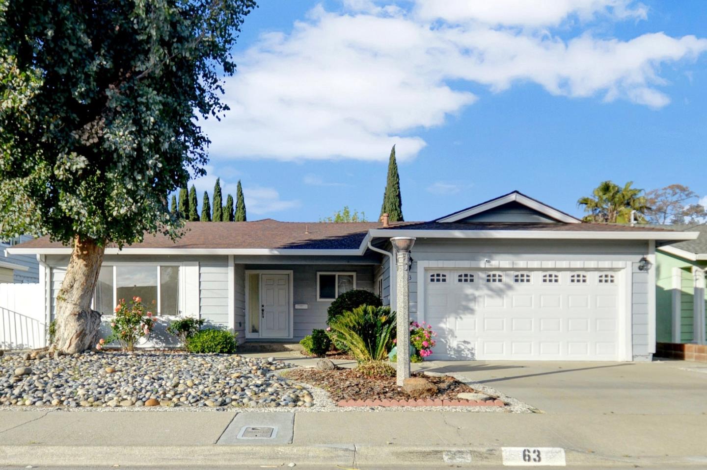 Photo of 63 E Lake Dr in Antioch, CA