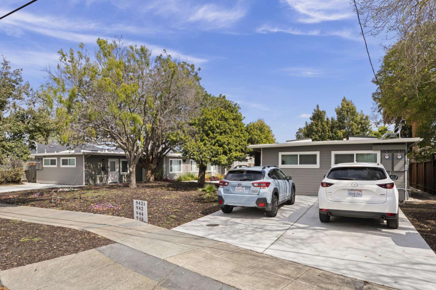 Photo of 942 15th Ave in Redwood City, CA