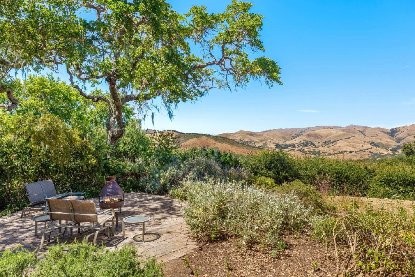 Detail Gallery Image 47 of 50 For 33732 E Carmel Valley Rd, Carmel Valley,  CA 93924 - 4 Beds | 4/1 Baths