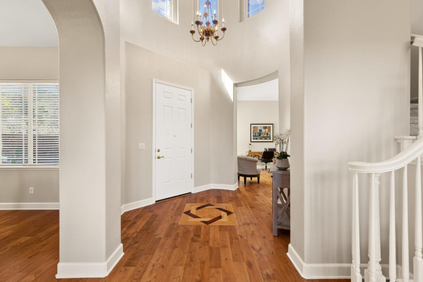 Detail Gallery Image 9 of 66 For 7430 Carnoustie Ct, Gilroy,  CA 95020 - 4 Beds | 3/1 Baths