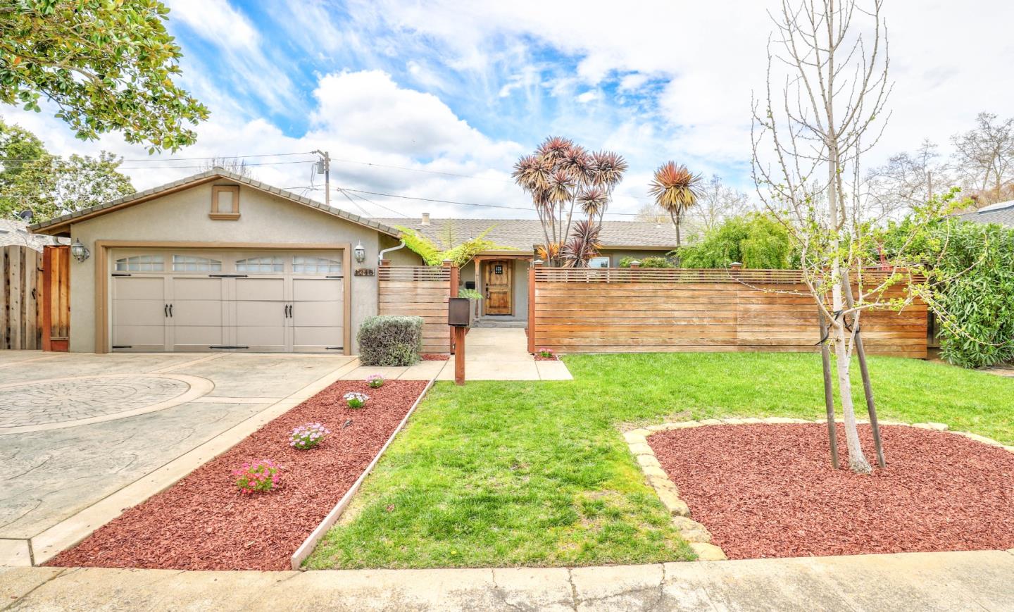 1248 Phyllis Ave, Mountain View, CA 94040