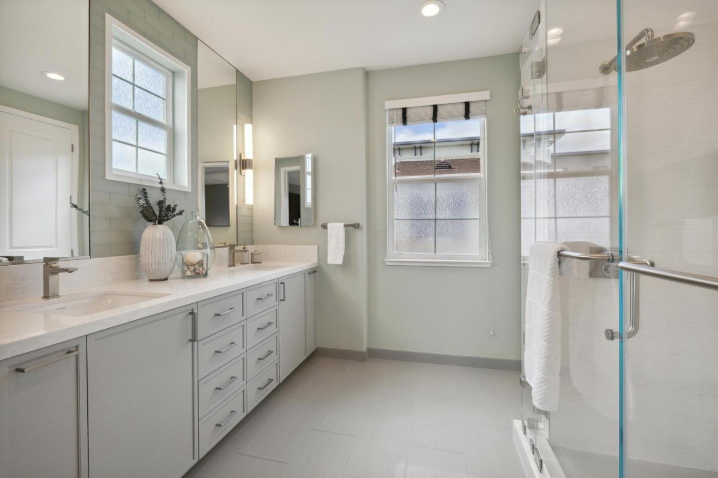 Detail Gallery Image 11 of 19 For 630 Bair Island Rd #101,  Redwood City,  CA 94063 - 2 Beds | 2/1 Baths