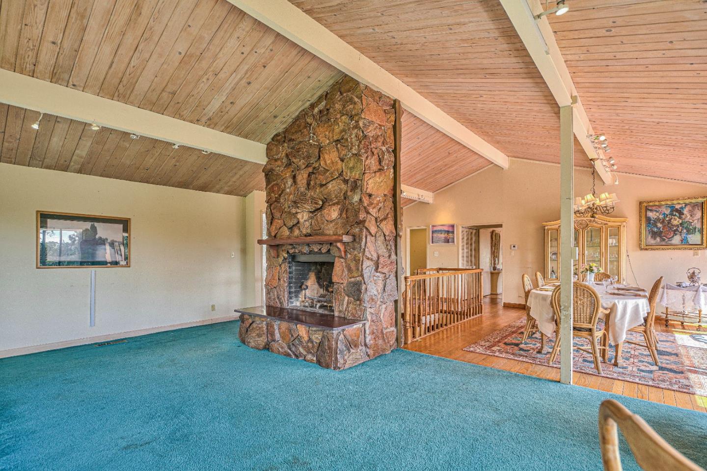 Detail Gallery Image 11 of 55 For 4140 Sunset Ln, Pebble Beach,  CA 93953 - 3 Beds | 2/1 Baths