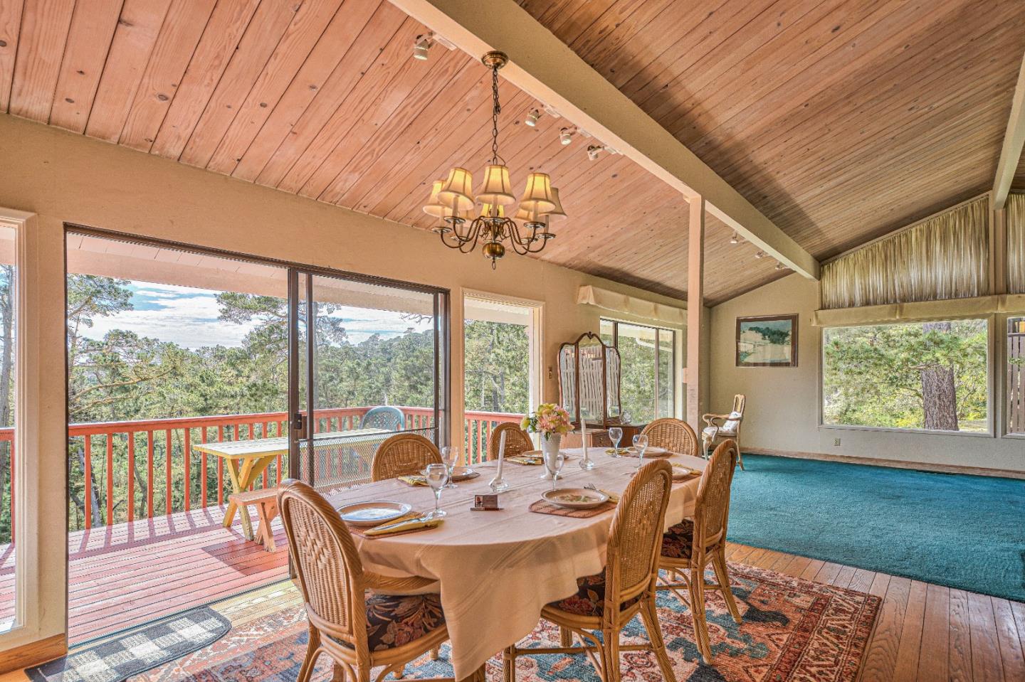 Detail Gallery Image 13 of 55 For 4140 Sunset Ln, Pebble Beach,  CA 93953 - 3 Beds | 2/1 Baths