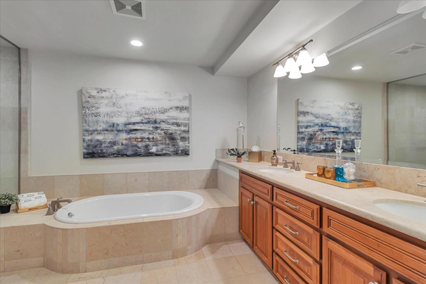 Detail Gallery Image 21 of 33 For 325 Channing Ave #104,  Palo Alto,  CA 94301 - 2 Beds | 2/1 Baths