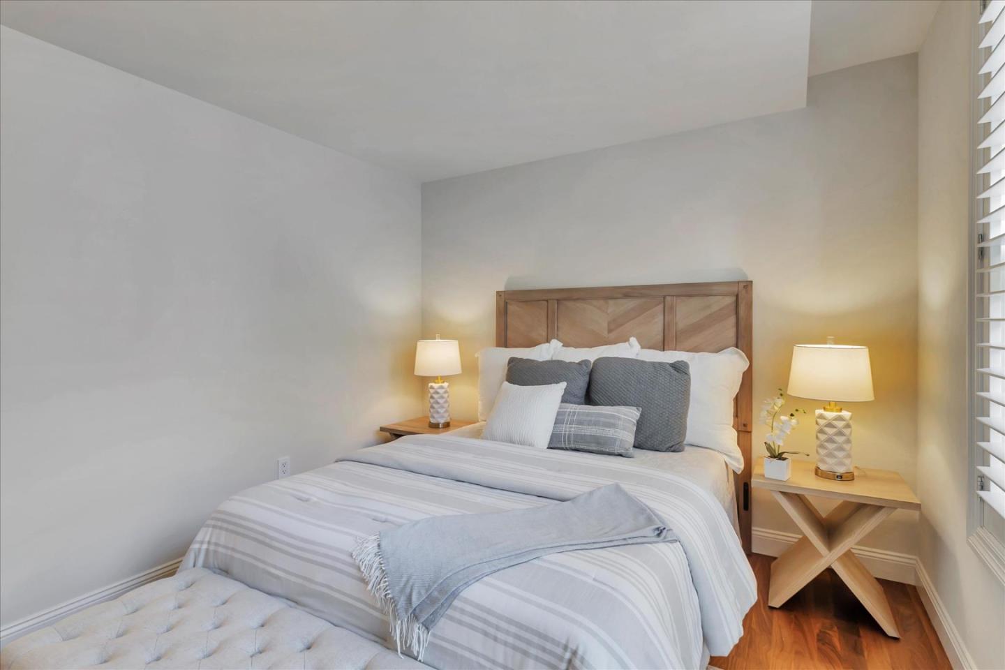Detail Gallery Image 26 of 33 For 325 Channing Ave #104,  Palo Alto,  CA 94301 - 2 Beds | 2/1 Baths